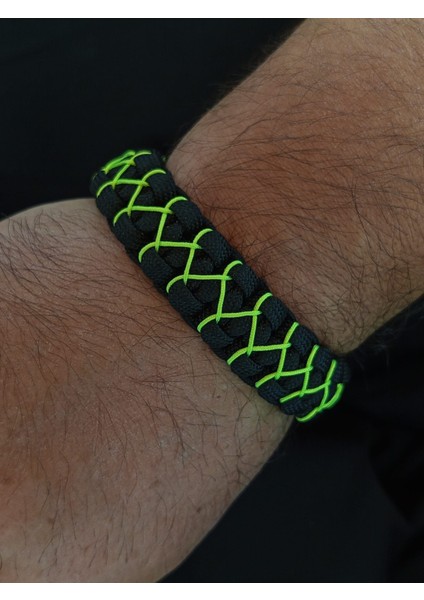 PARACORD SİYAH-NEON YEŞİL DANS İŞLEMELİ BİLEKLİK