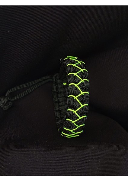 PARACORD SİYAH-NEON YEŞİL DANS İŞLEMELİ BİLEKLİK