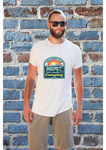 Erkek Karavan Kamp Temalı Regular Tişört fiyatları