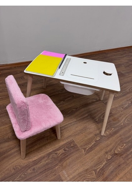 Parla Çocuk Çocuk Masası Çalışma ve Aktivite Masası-Yaz-Sil Yüzey Beyaz Puflu Sandalye modelleri