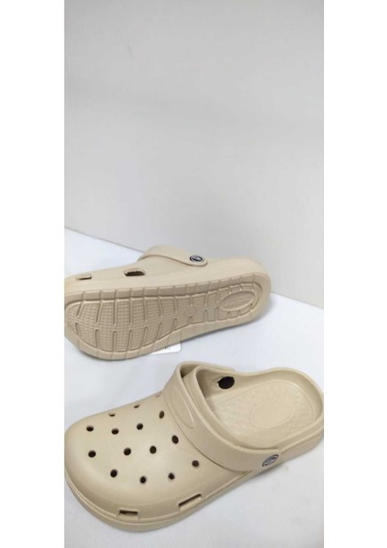 Modeli Bej Renk Rahat ve Hafif Suya Dayanıklı Sandalet Terlik