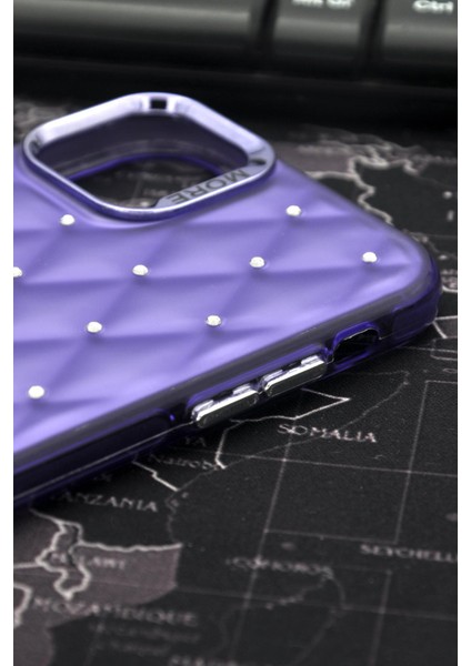 iPhone 13 Uyumlu Baklava Desenli Pırlanta Taşlı Sert Kapak Kılıf Mor fırsatları