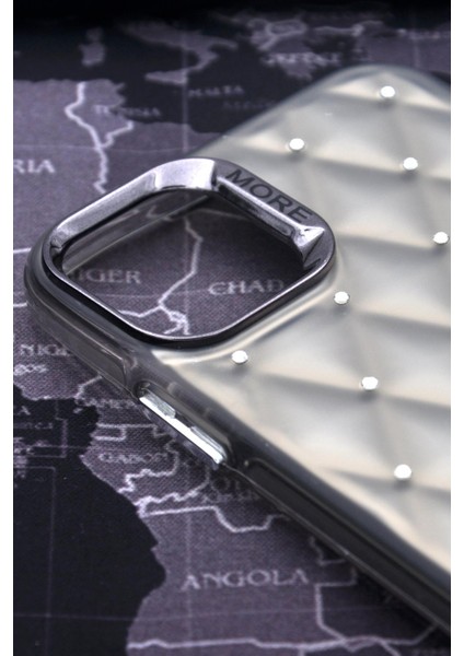 iPhone 13 Uyumlu Baklava Desenli Pırlanta Taşlı Sert Kapak Kılıf Gri modelleri