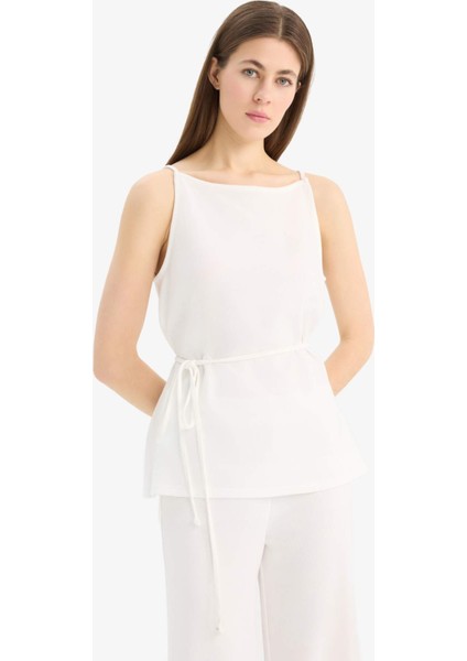 Regular Fit Kayık Yaka Bağcıklı Pike Kolsuz Bluz E5778AX25SP