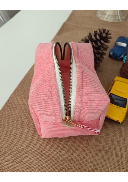 Yavruağzı Renk Geniş Hacimli İtalyan Kadife Kumaş Organizer Makyaj Çantası Çok Amaçlı Seyehat Çantası - Orta Boy modelleri
