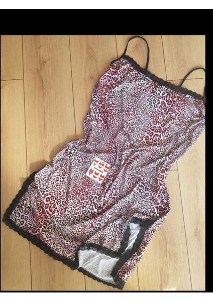 Büyük Beden Leopar Gecelik