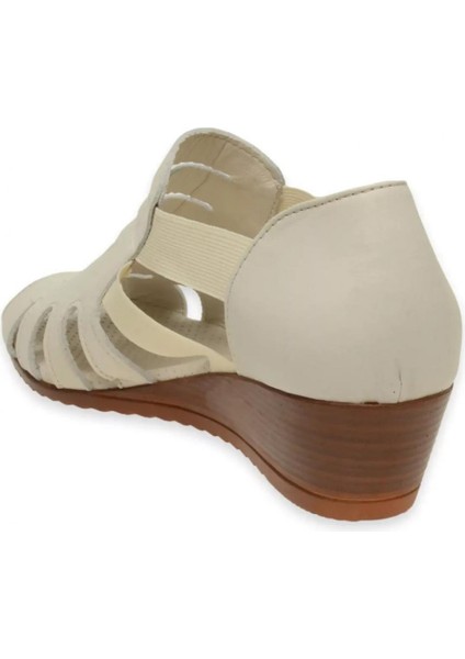 D25YS-2740 Kadın Deri Dolgu Topuklu Sandalet Bej fırsatları
