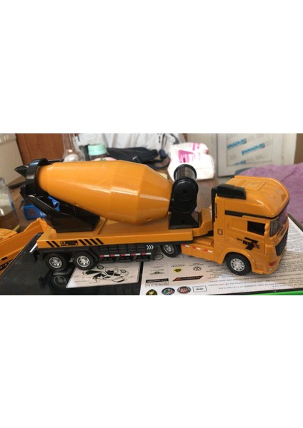 Oyuncak Koleksiyon Iş Makinaları Mikser Kamyonu Beton Dökücü 25 cm