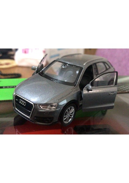 Oyuncak Model Metal Araba 1/36 Çek Bırak Gri Audi Q3 Jeep