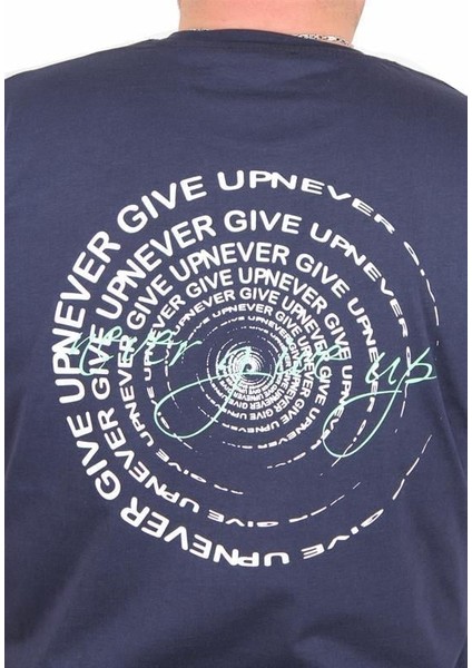 Erkek Büyük Beden Sıfır Yaka Tişört Never Give Up 25140 Lacıvert fırsatları