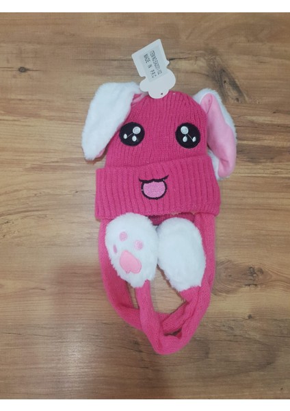Antkırtasiyeaksesuar Hareketli Kulaklı Bere