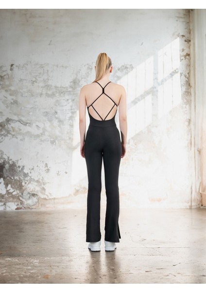 Yırtmaçlı Geniş Paça Sırt Dekolteli Spor Tayt Tulum modelleri