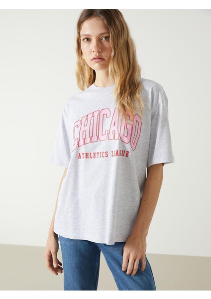 Lcw Vision Chicago Baskılı Oversize Kadın Tişört