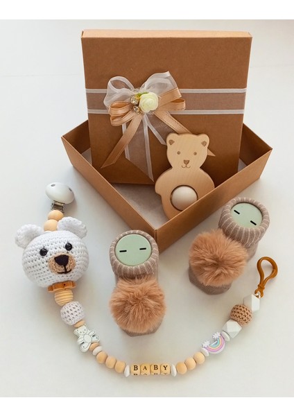 Hoşgeldin Bebek, Unisex, Yenidoğan Bebek, Beyaz Örgü Ayıcık Isimli Emzik Askısı Hediye Seti indirimleri