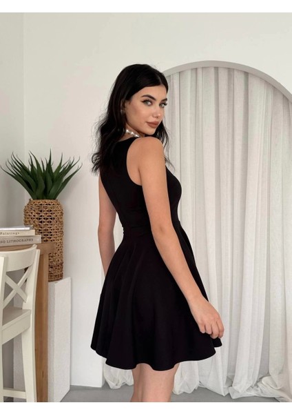 Berl Cep Detaylı Elbise