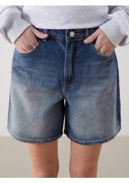 Xsıde Yüksek Bel Ekstra Dar Fit Kadın Jean Şort modelleri