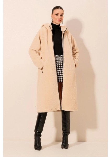 9132 Kapüşonlu Peluş Kaban Krem