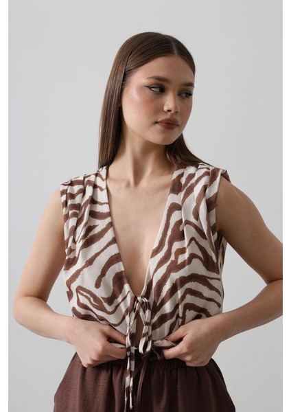 Trend Crop Bluz – Rahat Kalıp, Hafif ve Nefes Alabilen Kumaş