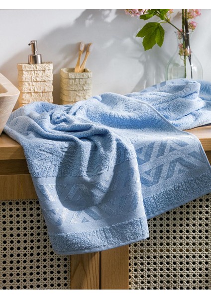 Lcw Eco Nakışlı Erkek Banyo Havlusu 70X140 cm
