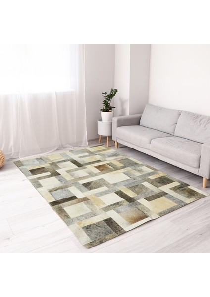 Bej ve Gri Geometrik Desenli Dana Derisi Patchwork Halı