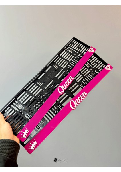 Kraliçelere Özel! "queen" Pembe Pleksi Araç Plakalığı fırsatları