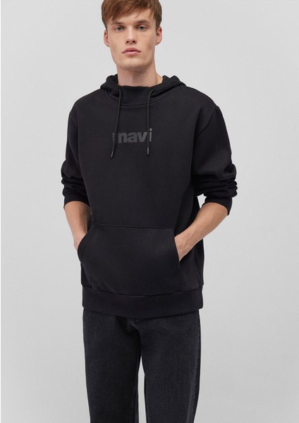 Baskılı Kapüşonlu Siyah Sweatshirt 0610960-900