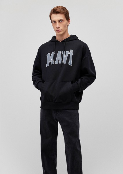 Logo Baskılı Kapüşonlu Siyah Sweatshirt 067149-902