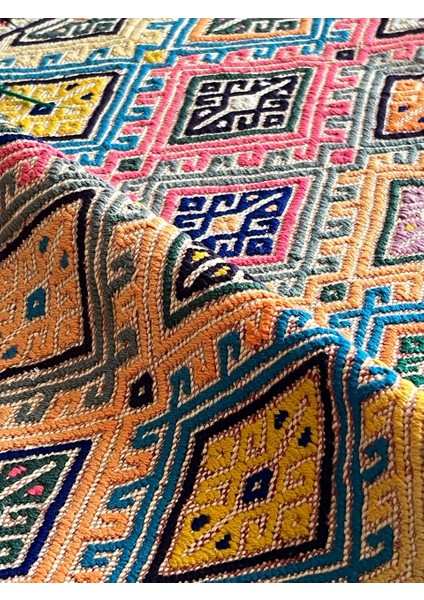 49 x 77 cm Eşsiz El Dokuma Türk Kilimi, Vintage Yün Halı, Harika Renkli Anadolu El Yapımı Yün Kilim, Geleneksel Kilim indirimleri