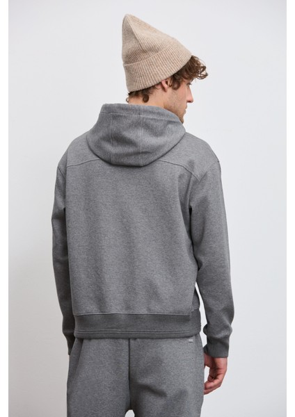Kanguru Cepli Kapüşonlu Teknik Sweatshirt