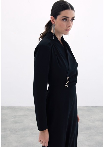 Fiyonk Aksesuarlı Krep Tulum - Siyah indirimleri