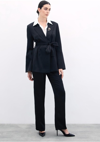 Broşlu Uzun Ceket - Siyah fiyatları