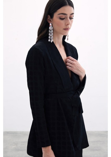 Kare Desenli Kuşaklı Ceket - Siyah indirimleri