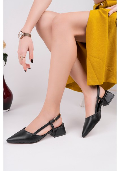 BA04490 Siyah Kadın Tokalı Kısa Klasik 3 cm Topuklu Ayakkabı.37