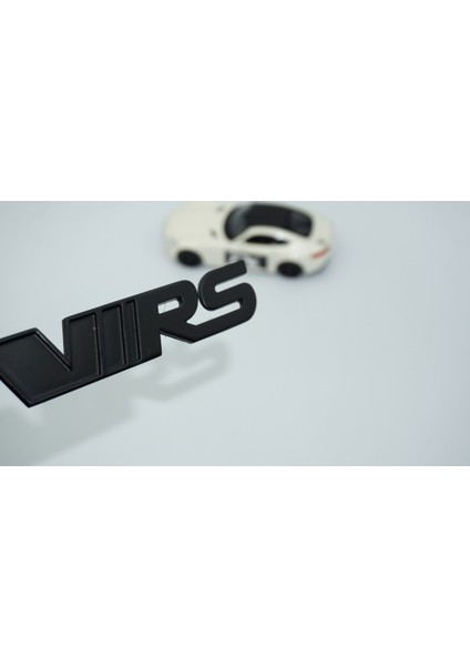 Skoda Vrs Bagaj Kırmızı Siyah Kırmızı Siyah 3m 3D Logo Arma