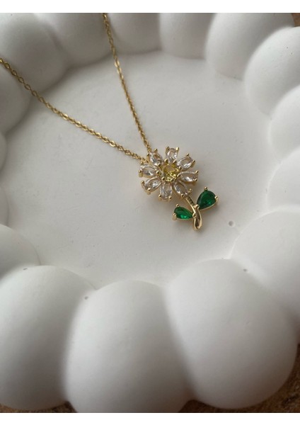Gold Kaplama Beyaz Zirkon Taşlı Kır Çiçeği Kolye 14 K Kaplama