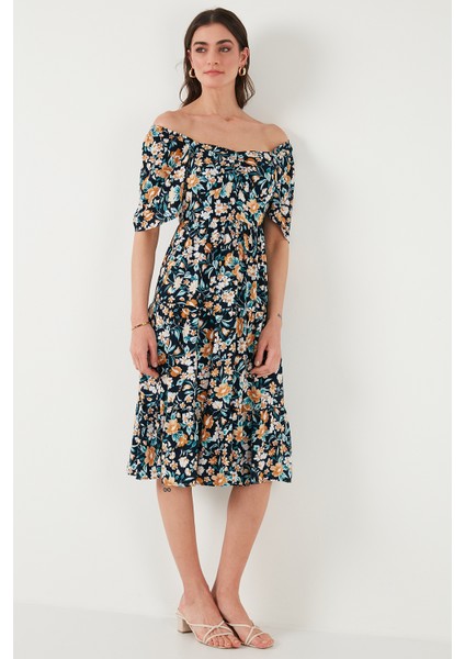 Desenli Oversize Fit Carmen Yaka Büzgü Detaylı Midi Boy Elbise Bayan Elbise 6782169 fırsatları