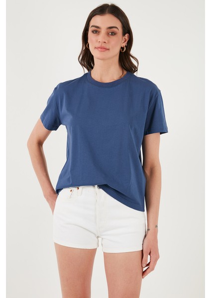 Pamuklu Oversize Fit Bisiklet Yaka T Shirt Bayan T Shirt 5866097