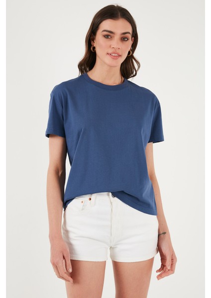 Pamuklu Oversize Fit Bisiklet Yaka T Shirt Bayan T Shirt 5866097