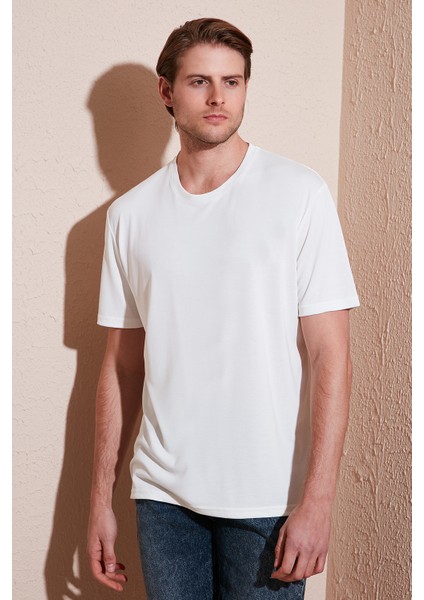 Regular Fit Bisiklet Yaka Basic T Shirt Erkek T Shirt 5902924 fiyatları