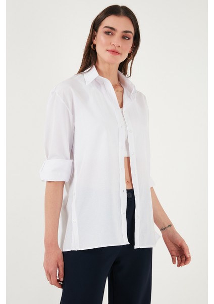 Pamuklu Regular Fit Iliklenebilen Yırtmaç Detaylı Gömlek Bayan Gömlek 6772920 fiyatları