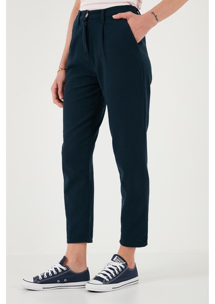 Pamuklu Slim Fit Normal Bel Düz Paça Pantolon Bayan Pantolon 668Y5121 indirimleri