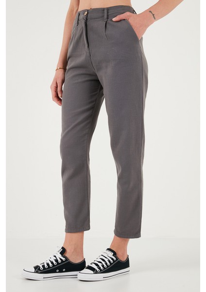 Pamuklu Slim Fit Normal Bel Düz Paça Pantolon Bayan Pantolon 668Y5121 indirimleri