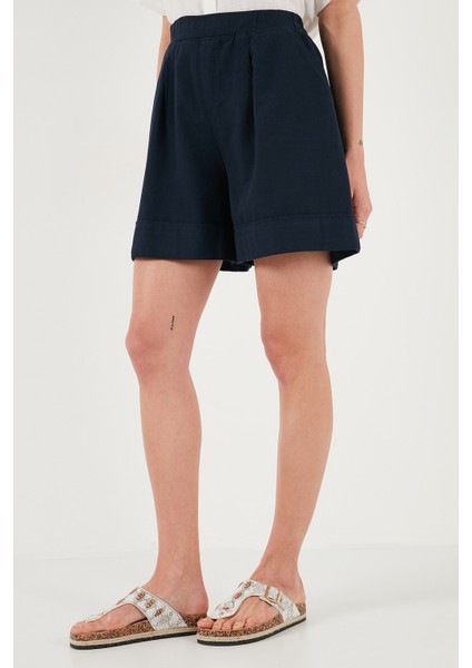 Pamuklu Standart Fit Yüksek Bel Dikiş Detaylı Şort Bayan Şort 668YP4921 indirimleri