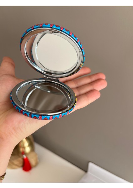 Çanta Boy / Cep Boy Büyüteçli Mandala Desenli Çift Taraflı El Aynası indirimleri