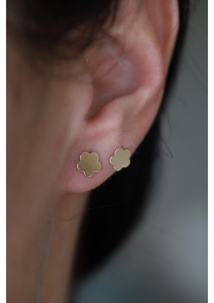 14 Ayar Altın Çiçek Modeli Pimli Küpe modelleri