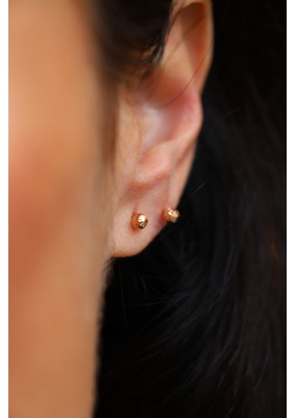 14 Ayar Altın Çevirmeli Vidalı Işıltılı Top Küpe 2 mm fiyatları