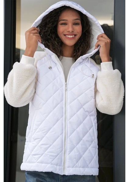 5201 Kolları Peluş Kapitone Mont - Beyaz