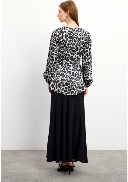 Leopar Desenli Bluz Etek Takım - Siyah indirimleri