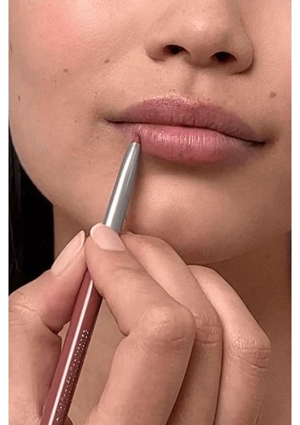 Quickliner For Lips Dudak Kalemi - Renk: Intense Café 0.3g | Uzun Süre Kalıcı modelleri