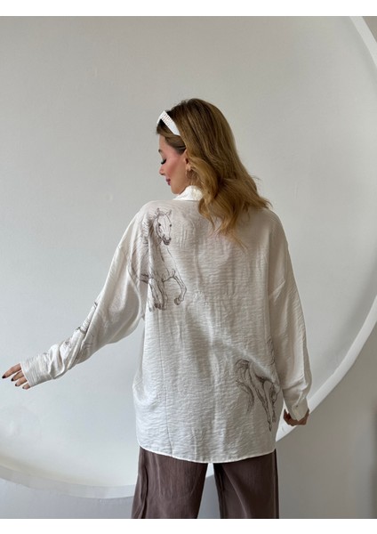 Ekru -Kahverengi At Desenli Düğmeli Gömlek fırsatları